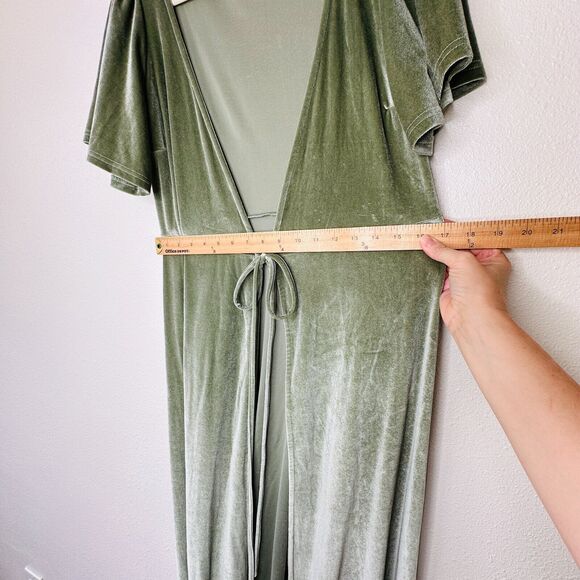 Baltic Born Light Sage Green Velour Short Flutter Sleeve Maxi Wrap Dress XS - Picture 15 of 16